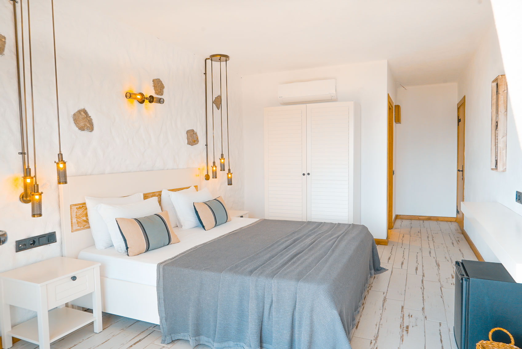 Deluxe Deniz Manzaralı Balkonlu Oda