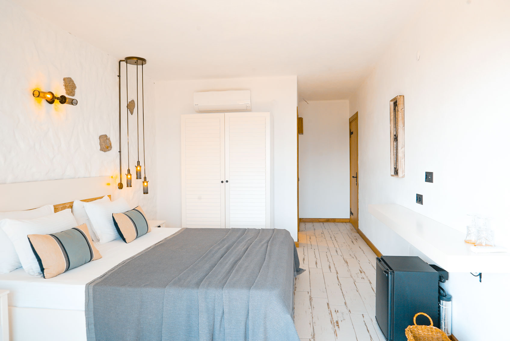 Deluxe Deniz Manzaralı Balkonlu Oda