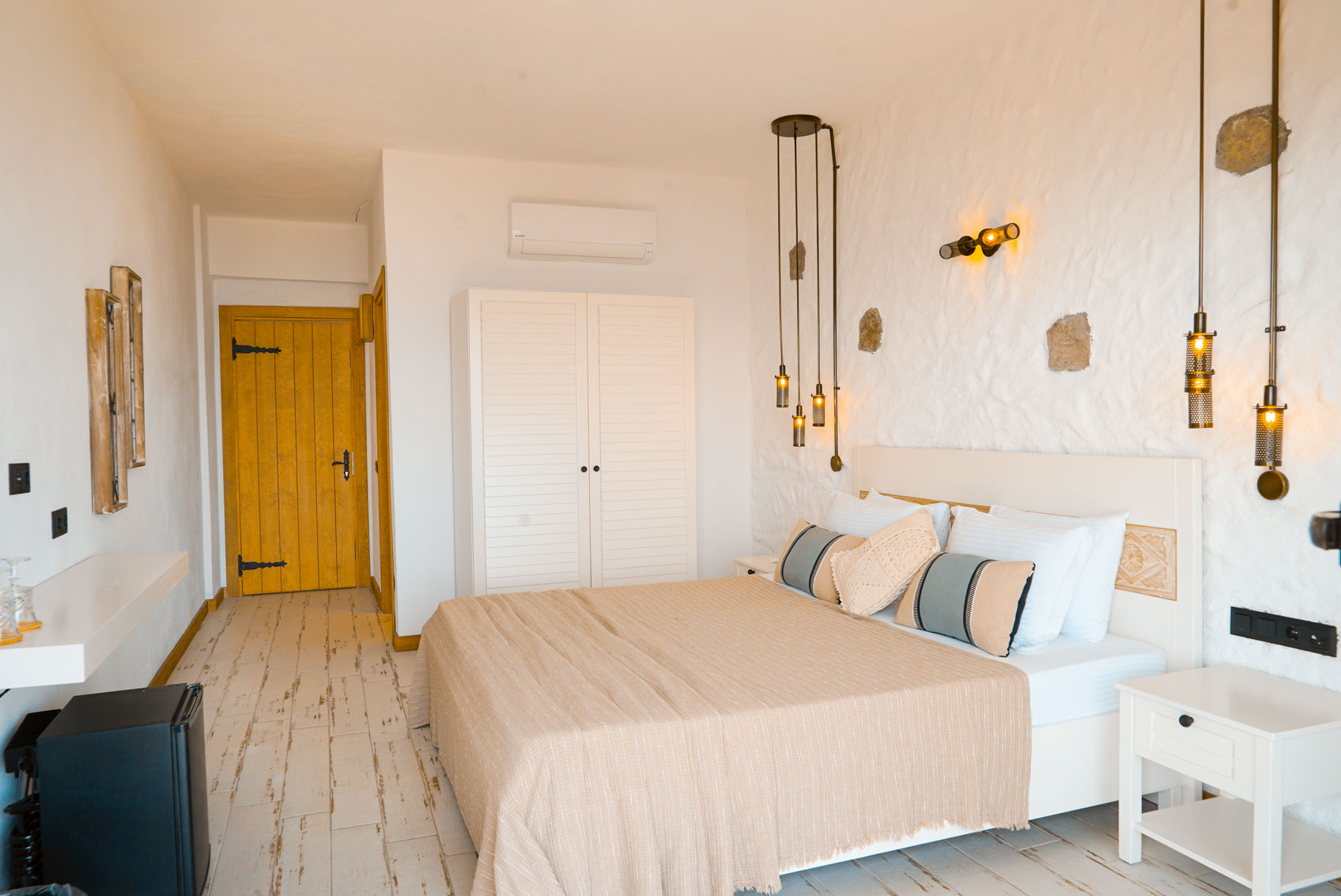 Deluxe Deniz Manzaralı Balkonlu Oda